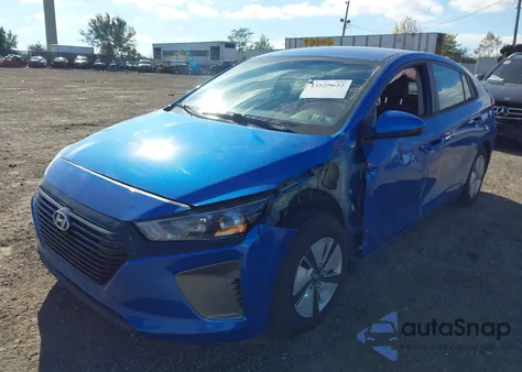 2018 Hyundai Ioniq Hybrid Blue z USA, uszkodzony, nr VIN KMHC65LC1JU102735